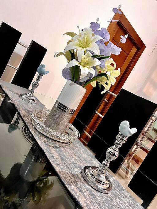 Appartamento Outstanding Pent House W/Jacuzzi Santiago De Los Caballeros Esterno foto